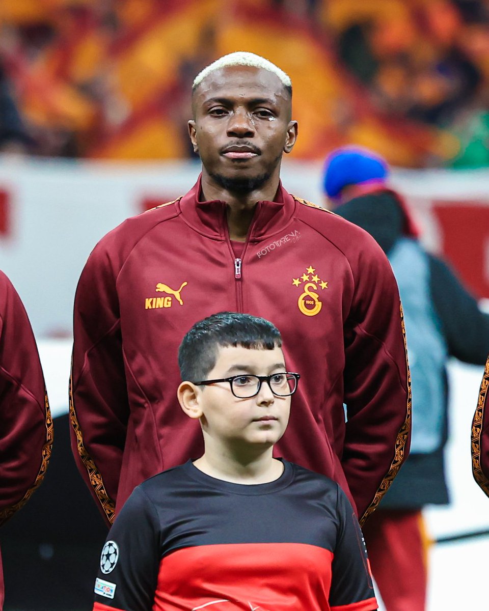 Victor Osimhen yapılan Koreografi'nin ardından göz yaşlarına hakim olamadı ❤️