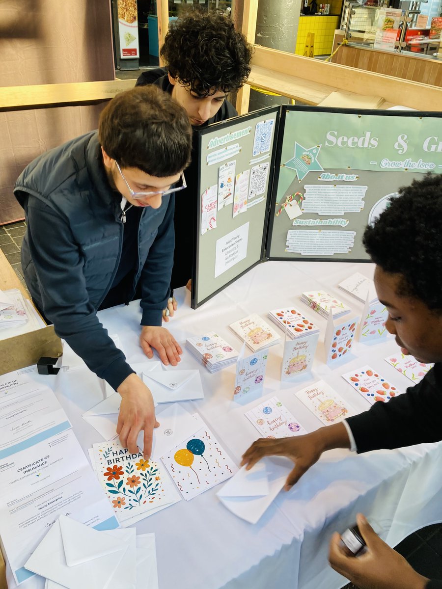 St Aloysius' College tweet media