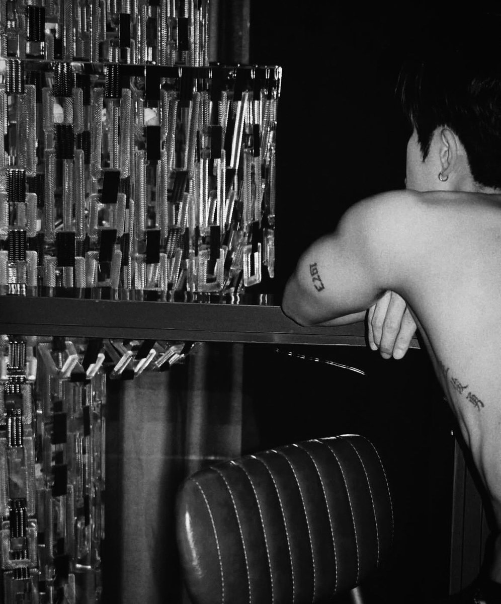ismeekkk's tweet photo. 𝐓𝐡𝐚𝐧𝐚𝐩𝐨𝐧 | ฉบับสมบูรณ์ 🌑🥀 https://t.co/rbPNFICvVD