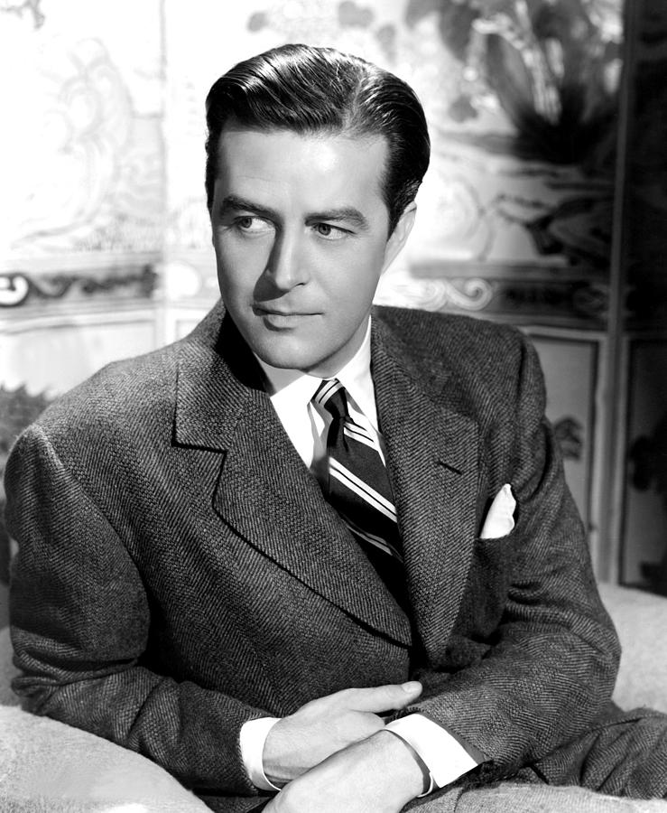LISAGNO's tweet photo. #DOTD #RayMilland (3/10/1986) was a Welsh-American actor and film director, remembered for The Lost Weekend (1945), which won him Best Actor at Cannes, a Golden Globe Award, and ultimately an Academy Award #FilmNoir: The Uninvited (1944), Ministry of Fear (1944), The Big Clock (1948), So Evil My Love (1948), Alias Nick Beal (1949), The Thief (1952), Dial M for Murder (1954)