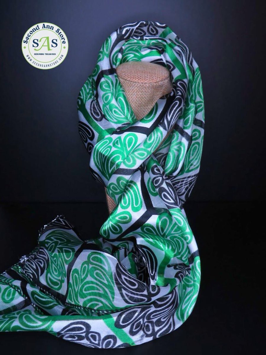 secondannstore's tweet image. A little green for a little luck 🍀

This lightweight scarf adds the perfect touch of color for the season. Easy to style and perfect for welcoming a bit of St. Patrick’s Day charm.

Explore more at SecondAnnStore.com

#SecondAnnStore #ShopWithSAS #LuckyInGreen #ScarfStyle