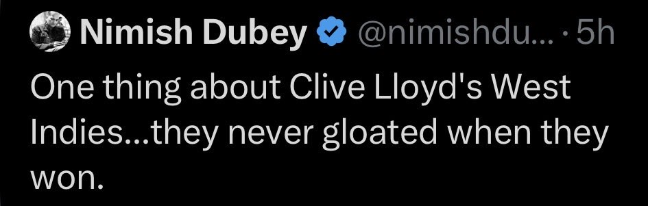 लोगों को रोने की आदत हो गई है । बहाना ढूँढ ढूँढ कर रोते हैं ।