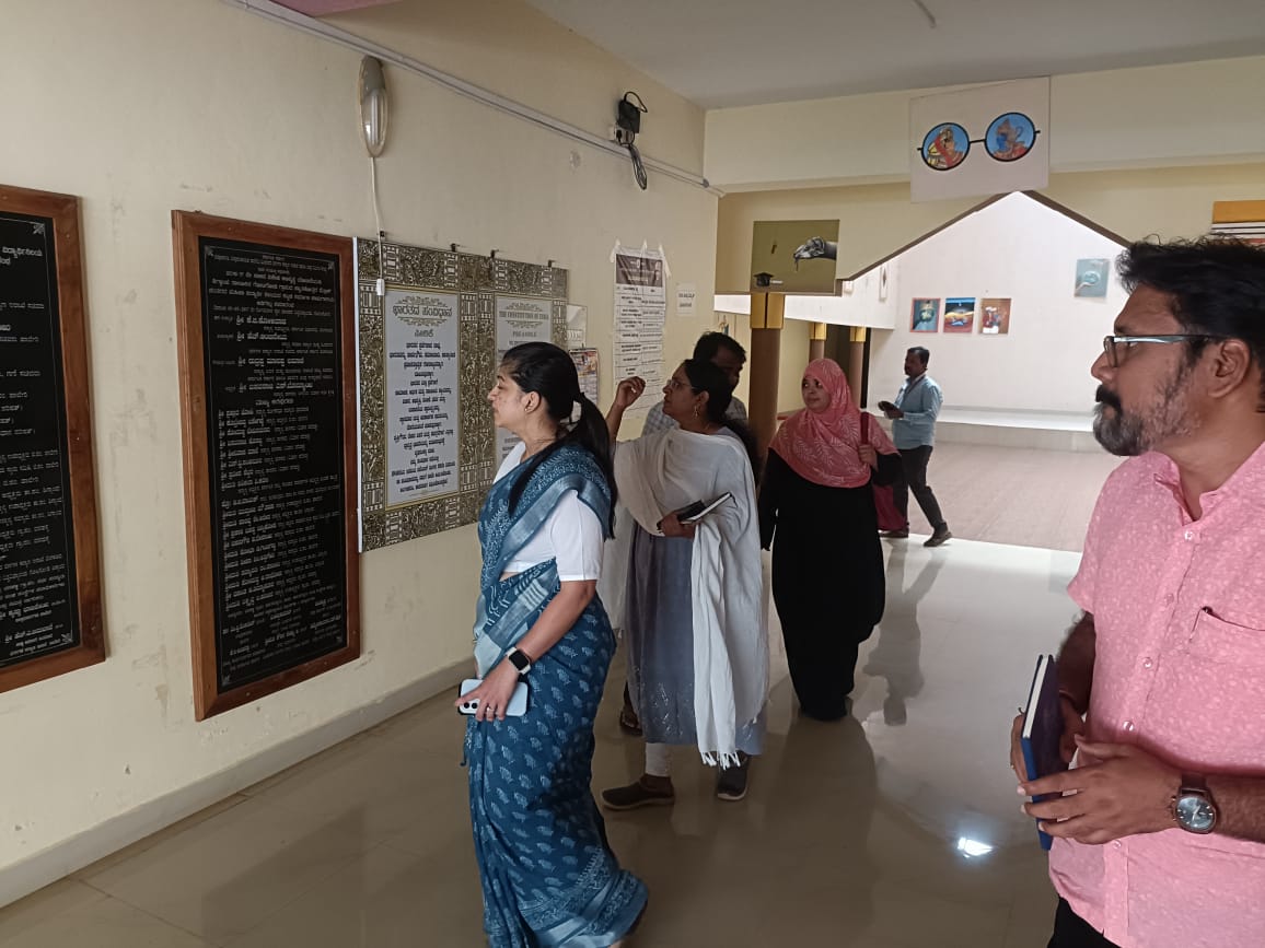 ceo_haveri's tweet photo. The newly constructed hostel of the Backward Classes Welfare Department at Shishuvinahalla village in Shiggaon Taluk was visited, and the basic facilities were inspected. https://t.co/3cJDeuqQkm