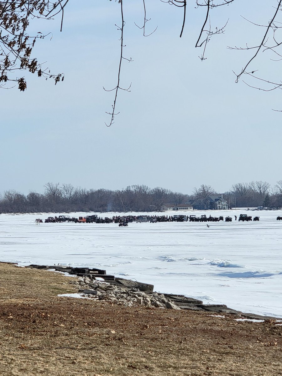 Daniel_Bruce tweet media