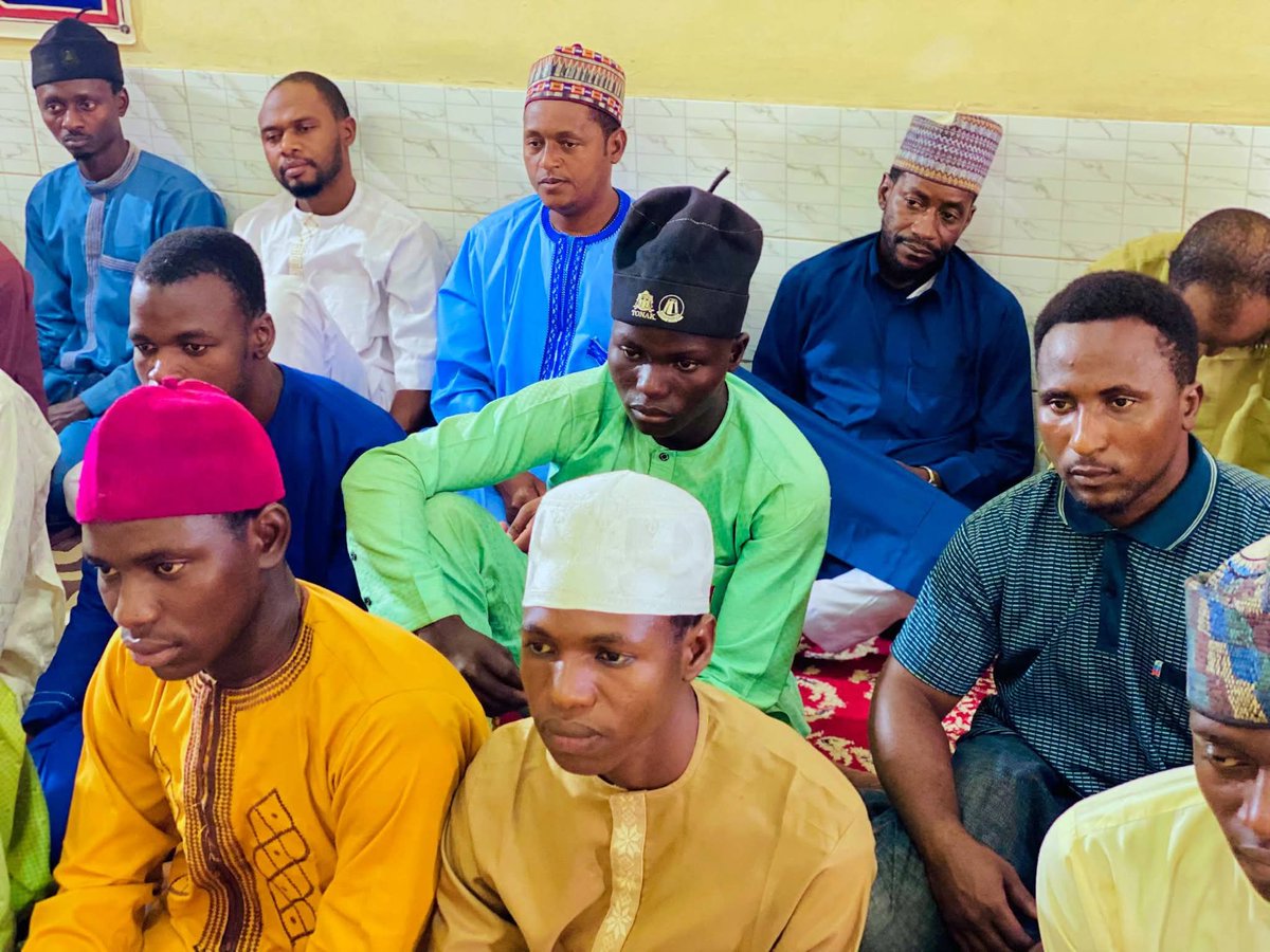 Maidiwanigroup's tweet photo. ALHAMDU LILLAH: TAFSIR NA RAMADAN 1447/2026 RANA TA 24

Yadda Shehu Isma’ila Umar Almaddah (Mai Diwani) yake gabatar da zaman Tafsirin Alkur’ani Mai Girma na watan Ramadan  1447/2026, a Zawiyyar Ahlul Faidhati Mai Diwani Group,  Sabon Gari, Tudun Wada Kaduna.

Talata 10/3/2026 https://t.co/m83Hzaw1E8