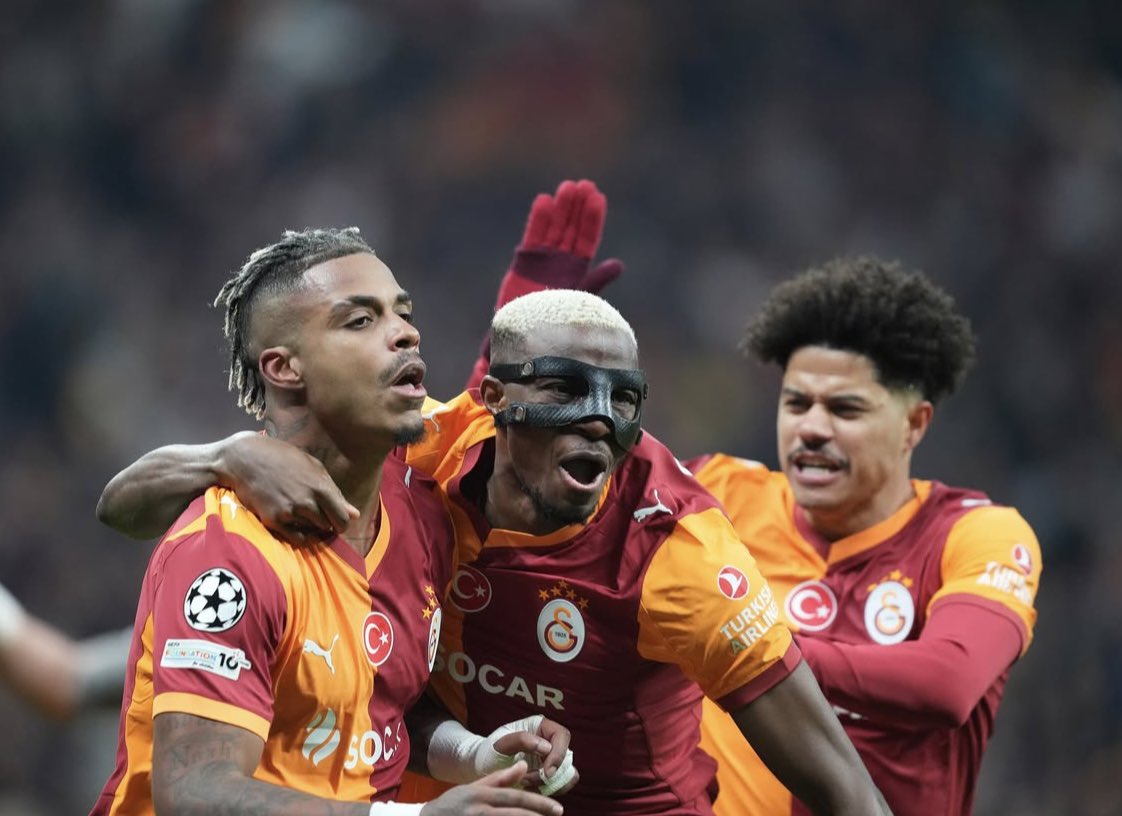 Intervalo na Turquia. 🇹🇷 

Galatasaray 1-0 Liverpool

Vale o golo de Mario Lemina 🇬🇦 na sequência de um canto, com assistência de Osimhen!🦹🏿