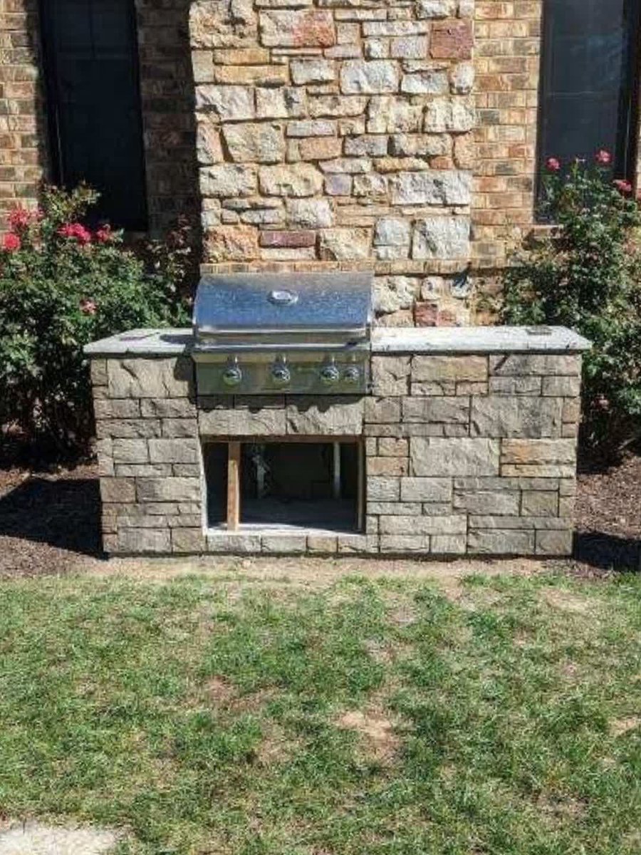 baxtergardens's tweet photo. Grilling season incoming 🔥 Is your outdoor setup ready, or is it still living in last decade? https://t.co/xYDxnLp245