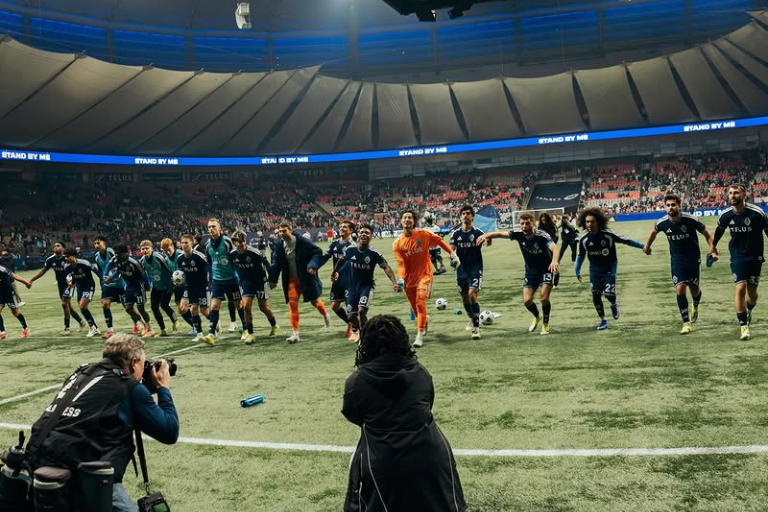 ballorientiertc's tweet image. Despite their perfect start to the season, there are still areas where Thomas Müller’s Vancouver Whitecaps can improve — and the 36-year-old himself could be the key.

👉ANALYSIS THREAD (1/12)

#VancouverWhitecaps #WhitecapsFC #MLS @esmuellert_
