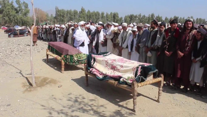 د طالبانو ډلې او پاکستاني ځواکونو ترمنځ سرحدي نښتې دوام لري.