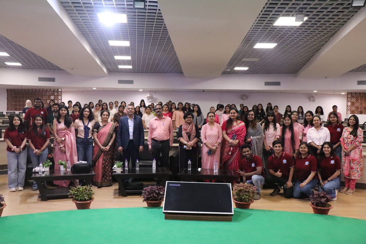 SRC_XIMU's tweet photo. SRC and the Residence Secretary Team organized a session to spread awareness about breast cancer, encouraging everyone to stay informed, vigilant and supportive.🎀💗

#PinkDay #BreastCancerAwareness #WomenHealthMatters #StayAwareStayStrong 

#XIMUNIVERSITY
#SRC(NewCampus) https://t.co/re7aBZz5IT