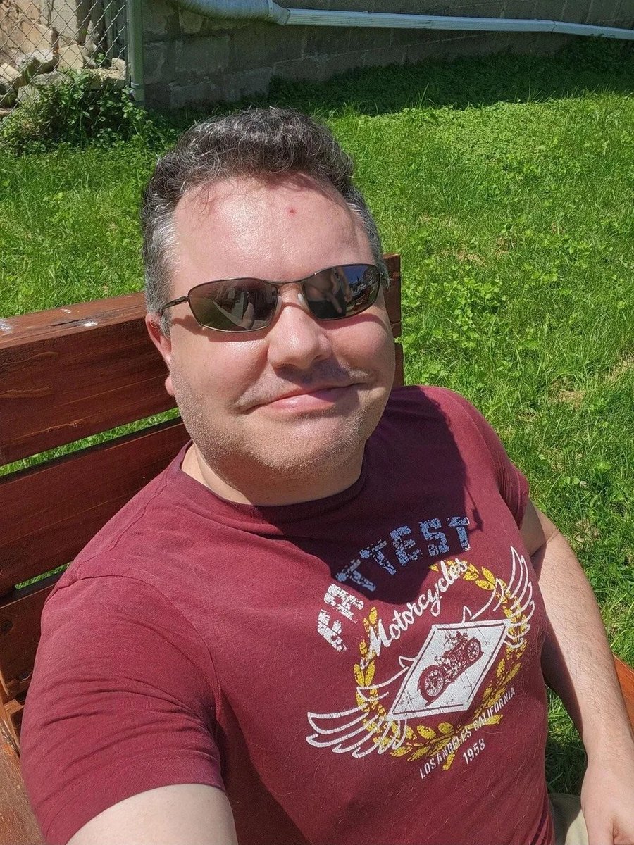 Actual Fluff Guy tweet media