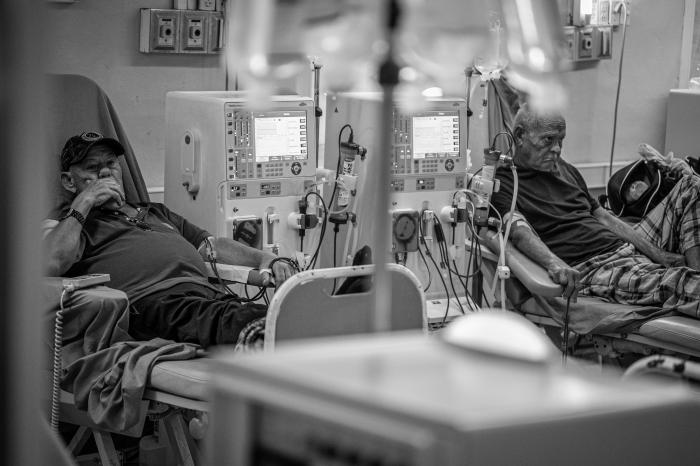 💚🇨🇺Una lucha diaria por cada gota de esperanza

⚕️Sin la hemodiálisis, más de 3 000 personas que requieren de soporte sustitutivo de función renal podrían fallecer

📌 Y aquí hablamos de vidas: ¿por qué las amenazan?

#TumbaElBloqueo #CubaPorLaVida

Más👉 acortar.link/OiNYVH