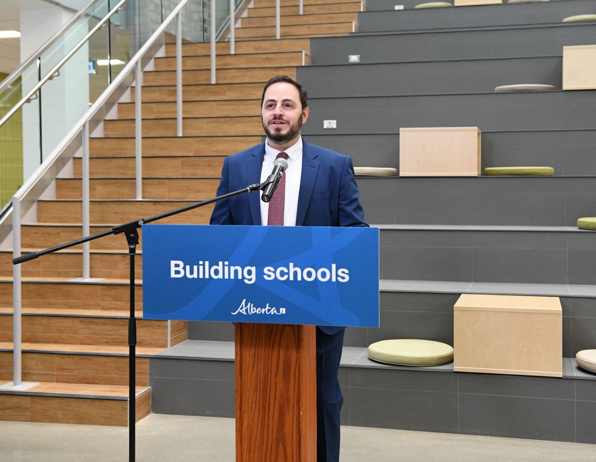 demetriosnAB's tweet image. Yesterday, we announced 10 new public school projects approved for Edmonton. They build on our $722 million increase in education operating funding and are part of the 40 school projects under Budget 2026. 

#abed #budget2026
