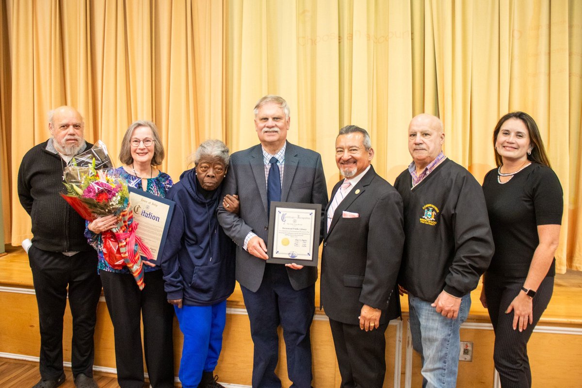 Brentwood Public Library tweet media