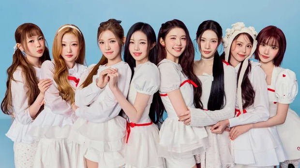 AboutMusicYT's tweet photo. Biggest songs by kpop groups globally this week (via Billboard Global 200):

1. BLACKPINK - Go
2. BLACKPINK - Jump
3. Hearts2Hearts - Rude!
4. BLACKPINK - Champion
5. IVE - Bang Bang
6. BLACKPINK - Me and My https://t.co/zDghlQ0gHY