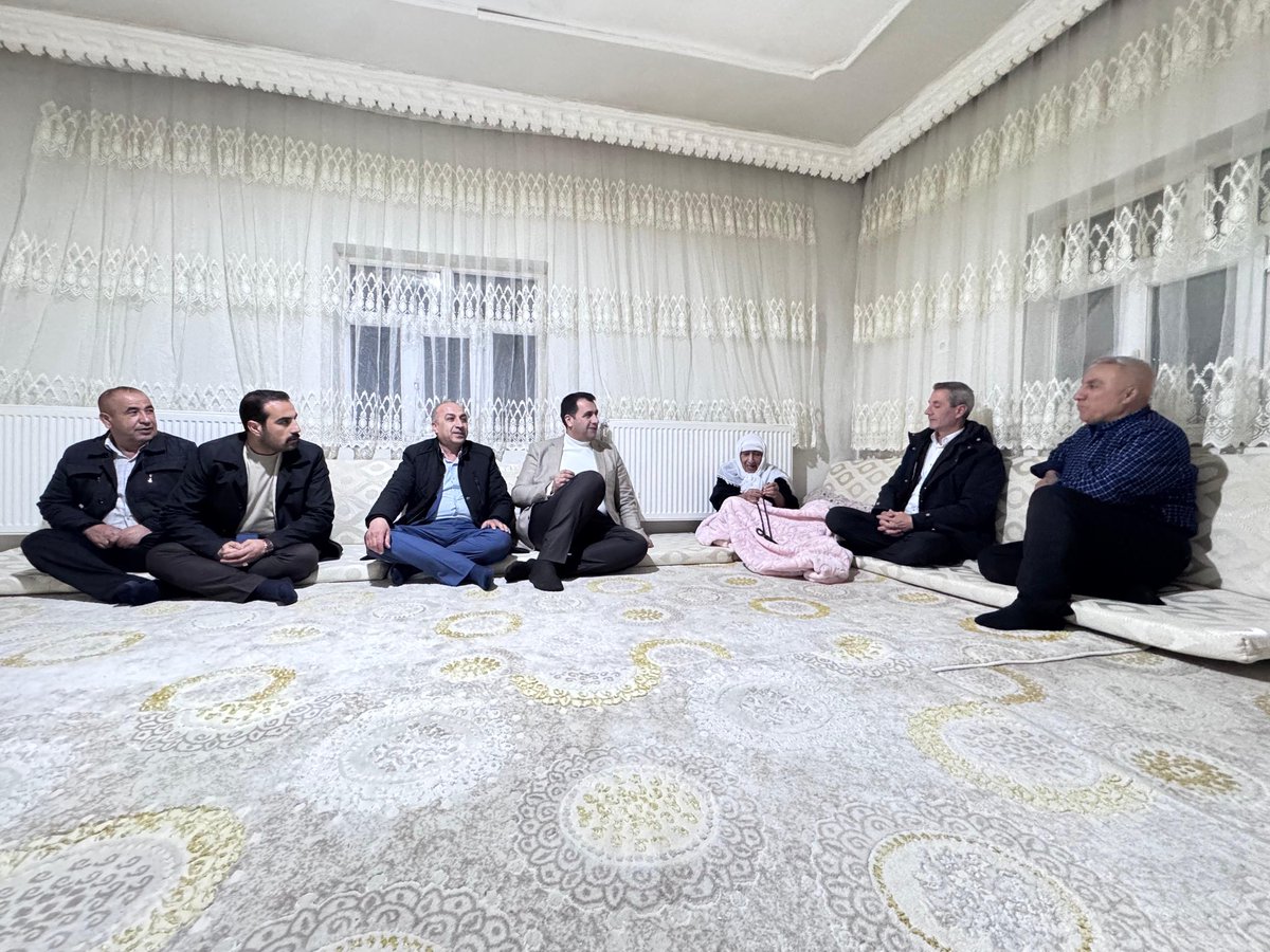 sakar_fahri's tweet photo. Yaşlı ve hasta ziyaretlerimiz;

✅ Elifa  GÜNEŞ
✅ Nasır GÜNEŞ 
✅ Merifa GÜNEŞ teyzemizi aileleri ile birlikte hanelerinde ziyaret ettik.
Rabbim hastalarımıza şifalar yaşlılarımıza sağlıklı sıhhatli ömürler versin. https://t.co/hVlNA29Upi