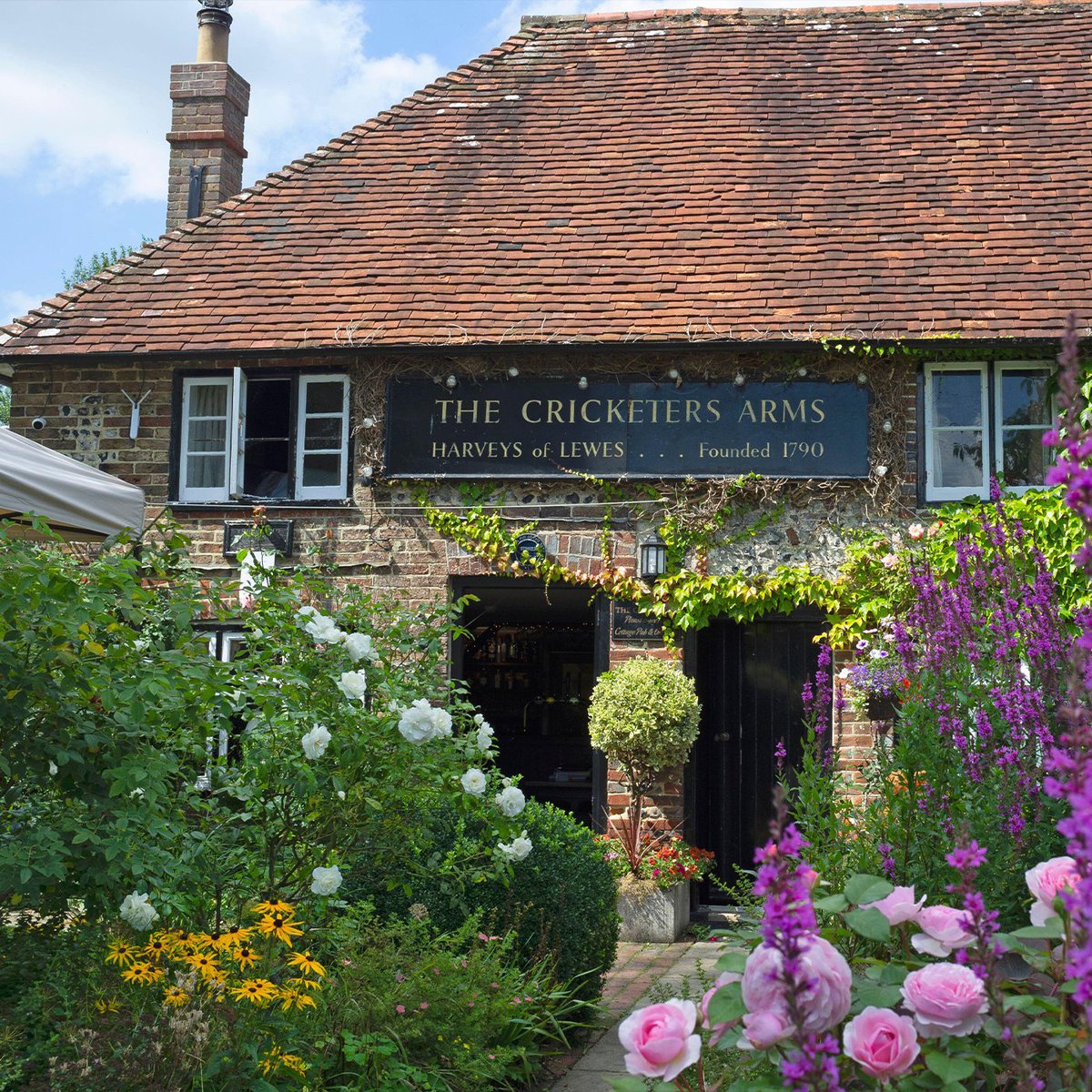 I'll meet you at the Cricketers Arms