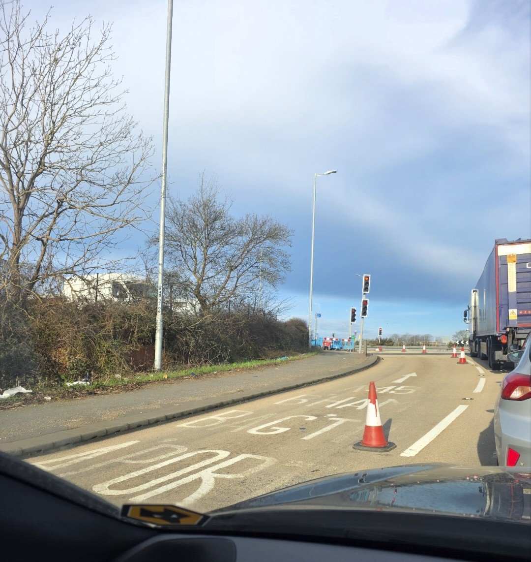 Andy Lowe ◣ ◢ 🇬🇧 tweet media