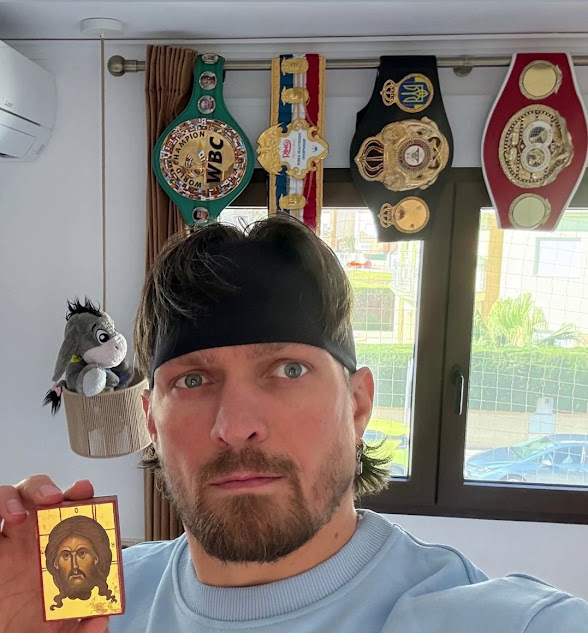 World boxing champion Oleksandr Usyk: "Jesus Christ is my life. My soul belongs to God, my honor belongs to my country"  

"I fear nothing but the Lord God. I fear Him because I love Him."