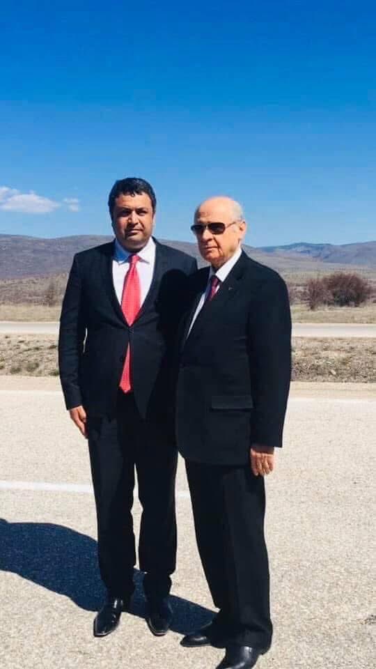 ZeynelGolgeli's tweet photo. Darağacına tekbir şuuru ile yürüyen bir neslin emaneti olan bu dava, duaları yoldaş edinerek kıyamete dek var olacaktır. Dualı davamızın Lideri de elhamdülillah dualıdır.

Rabbim, davamızı muzaffer eylesin
Bilge Liderimizi başımızdan eksik etmesin. https://t.co/OibwzOxbTk
