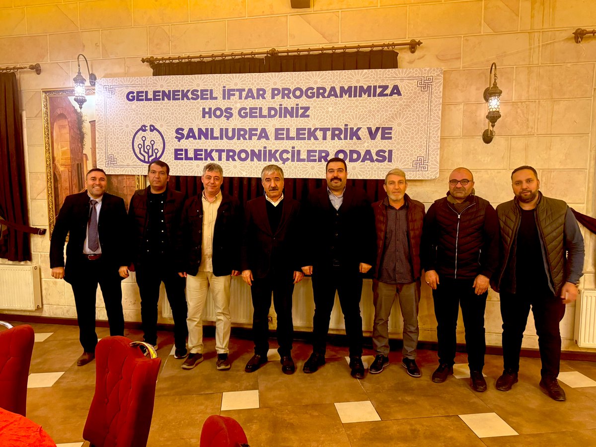 Şanlıurfa Elektrik ve Elektronikçiler Odası’nın iftar programında esnafımızla bir araya gelmenin mutluluğunu yaşadık.

Başkanımız Necmeddin Sağlam ve odamızın yönetimine ev sahiplikleri için teşekkür ederiz. <a href="/Nsaglammedya/">Necmeddin Sağlam</a> <a href="/_Seeob/">Şanlıurfa Elektrik Ve Elektronikçiler Odası</a> <a href="/YereldnKalkinma/">Yerelden Kalkınma Derneği</a>