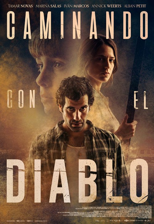diegales96's tweet photo. La dinámica malsana, turbia y enfermiza entre los personajes de #MarinaSalas y @tamarnovas (artesanos del oficio) en #CaminandoConElDiablo me ha recordado a la que tenían Tamar y #MariánÁlvarez en #LaIra de Calparsoro. Espléndido trabajo. El monólogo sobre la caza... Brutalidad. https://t.co/5T1vdBRSde