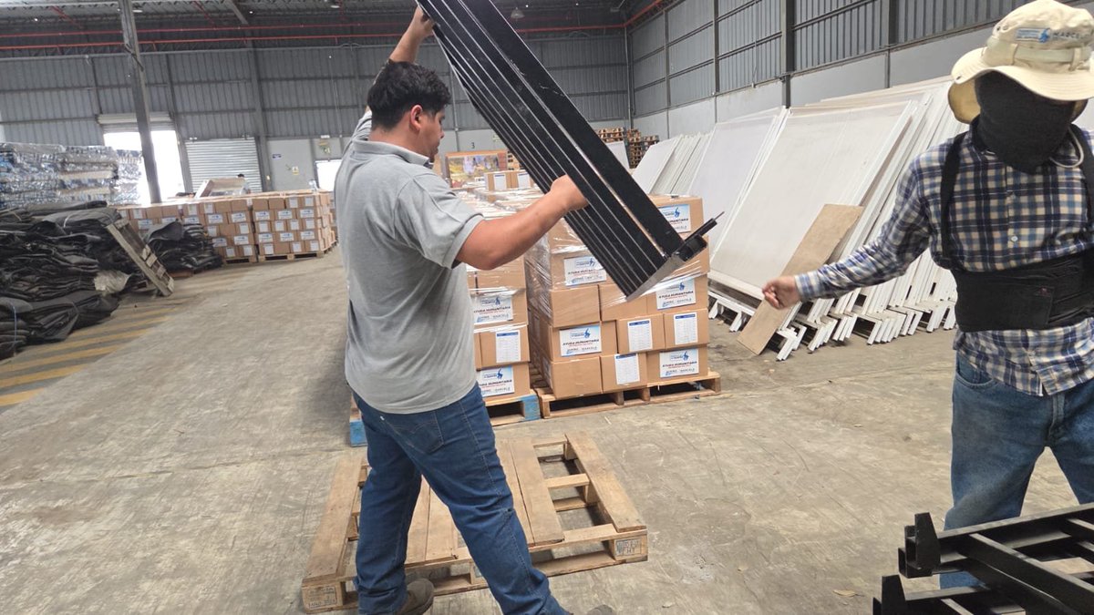 <a href="/sucrenoticiasec/">SUCRE NOTICIAS</a> Saludos. Informamos que ante la situación que se presenta en Balao, la Prefectura del Guayas se encuentra en atención inmediata en territorio, desplegando maquinaria, kits de alimentos y brigadas médicas para asistir a las familias afectadas.  Nuestros equipos trabajan de manera