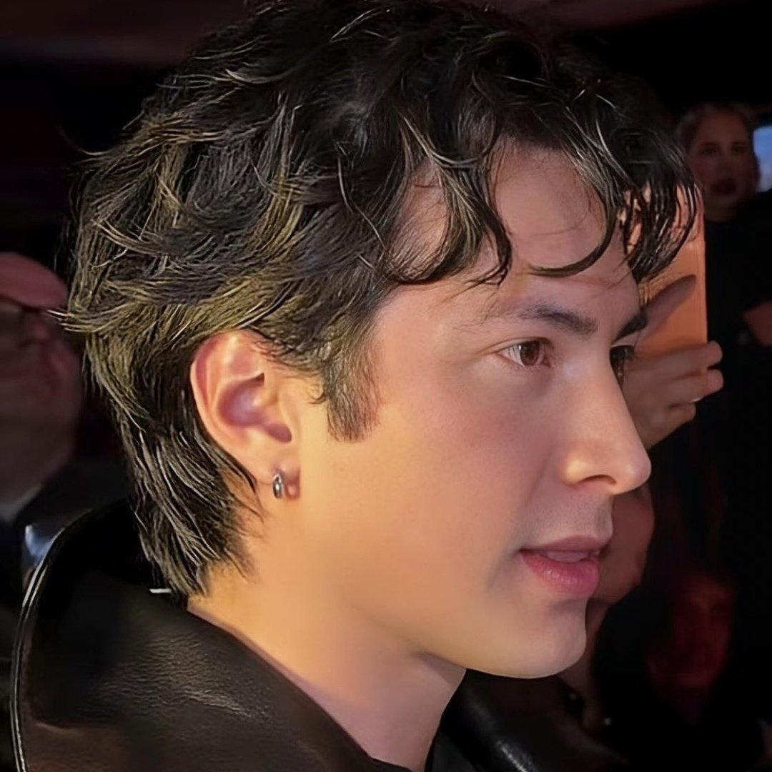 they're reporting that this is the nose of all time ^_^