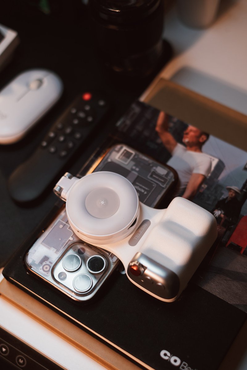 thestuffedbox's tweet image. Telesin Fun Shot Grip for mobile creators. 
#photography #tech #gadgets