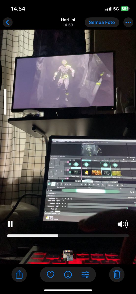 yyoobae's tweet photo. ngulik lagi ngulik lagiiii lu mau jd programmer apa mau jd vj sii, mau jd pns thx https://t.co/4hbrYFpZUj