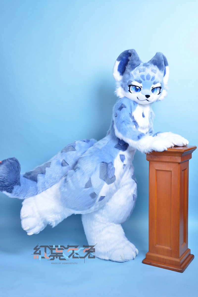 We need more snow leopards🥰
#fursuit #fursuits #fursuiter #fursuitmake #fursuitcommission #furry #kemono #FursuitEveryday