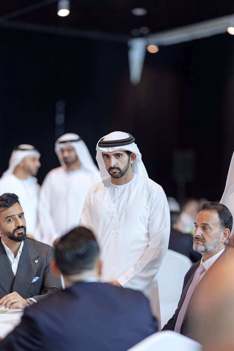 DXBMediaOffice's tweet photo. Hamdan bin Mohammed meets with nearly 300 senior leaders from across Dubai’s business community to discuss strategies to reinforce Dubai’s economic resilience. The meeting was organised by the Dubai Department of Economy and Tourism as part of the Government of Dubai’s commitment to deepening cooperation with the private sector and strengthening coordination across economic sectors to ensure sustainable growth and reinforce the emirate’s global stature.