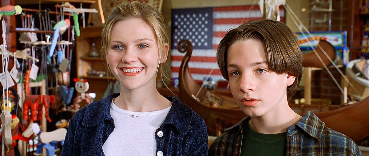 nostalgia tweet media