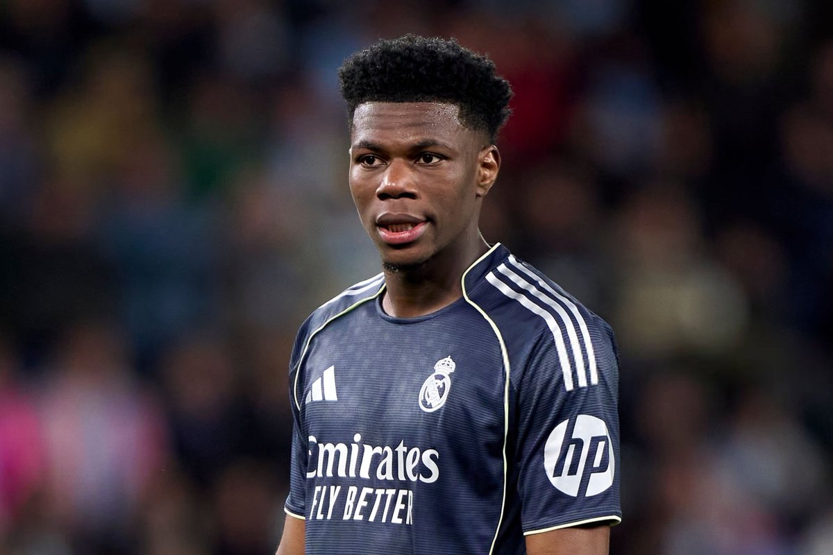 VibesFoot's tweet photo. 🔴 Aurélien Tchouaméni 🇫🇷 : « Le joueur du Real qui m'a le plus surpris à l'entraînement ? 𝗙𝗘𝗥𝗟𝗔𝗡𝗗 𝗠𝗘𝗡𝗗𝗬. 😳🇫🇷 

𝗟𝗘𝗦 𝗚𝗘𝗡𝗦 𝗡𝗘 𝗟𝗘 𝗦𝗔𝗩𝗘𝗡𝗧 𝗣𝗔𝗦, 𝗠𝗔𝗜𝗦 𝗢𝗡 𝗗𝗜𝗥𝗔𝗜𝗧 𝗤𝗨𝗘 𝗠𝗘𝗡𝗗𝗬 𝗦'𝗘𝗡𝗧𝗥𝗔𝗜̂𝗡𝗘 𝗔𝗩𝗘𝗖 𝗦𝗘𝗦 𝗘𝗡𝗙𝗔𝗡𝗧𝗦. » 😭 https://t.co/2Lfxa2V3Yl