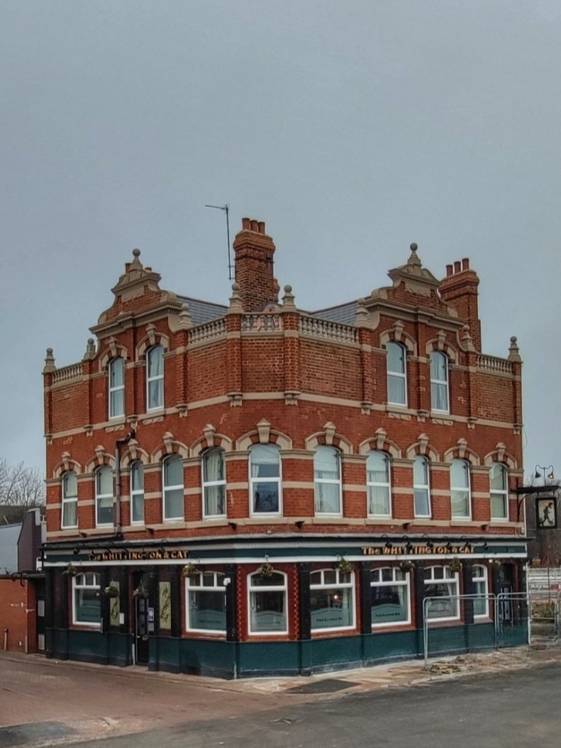 Hull Images tweet media