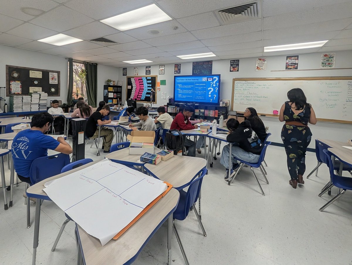 Alvarez_SEISD's tweet photo. Eagles prepare. Eagles show up! Shout out to the SEHS Eagles who showed up for RLA Intersession 🦅📚 Students are putting in the work to recover credit hours & strengthen their reading and writing skills ahead of STAAR. #WeAreSomosSanEli #Here2Serve https://t.co/bJklWBWIUT