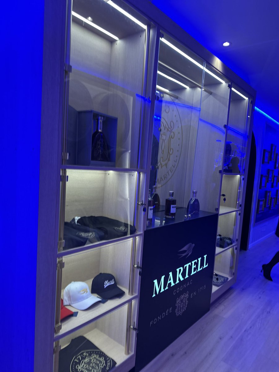 Likers Of Things tweet media