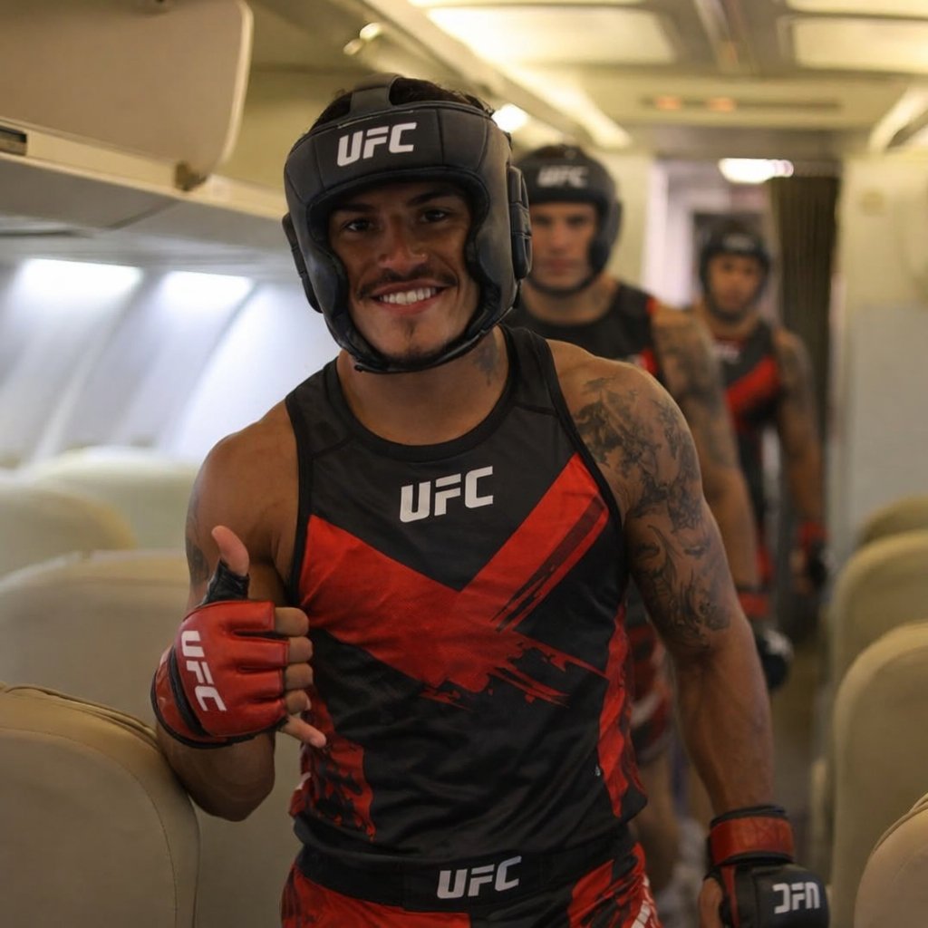 Internacional embarcando para enfrentar o Atlético-MG.