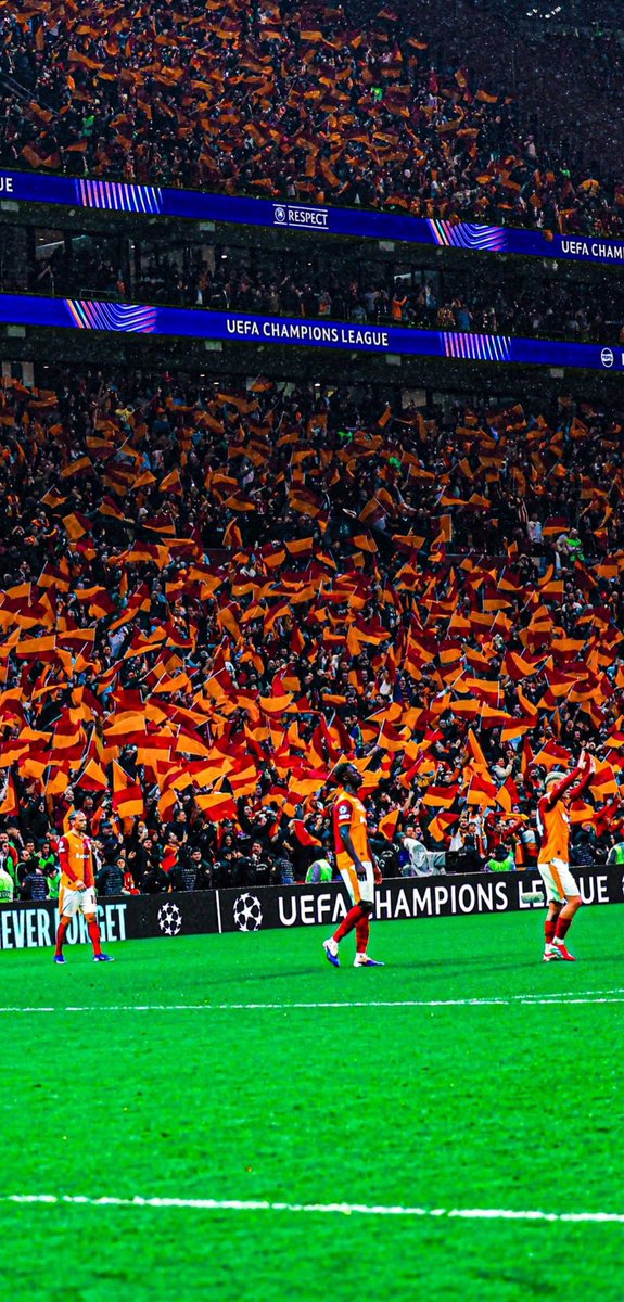 "...Çünkü sen hiç Manchester'i, Real'i Liverpool'u tutmak zorunda kalmadın. Senin Galatasaray'ın vardı."