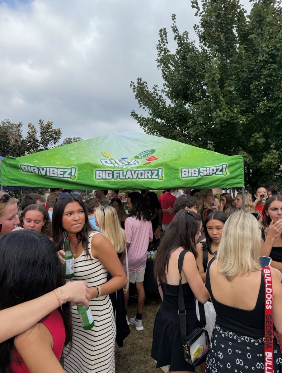 Tailgreeter tweet media