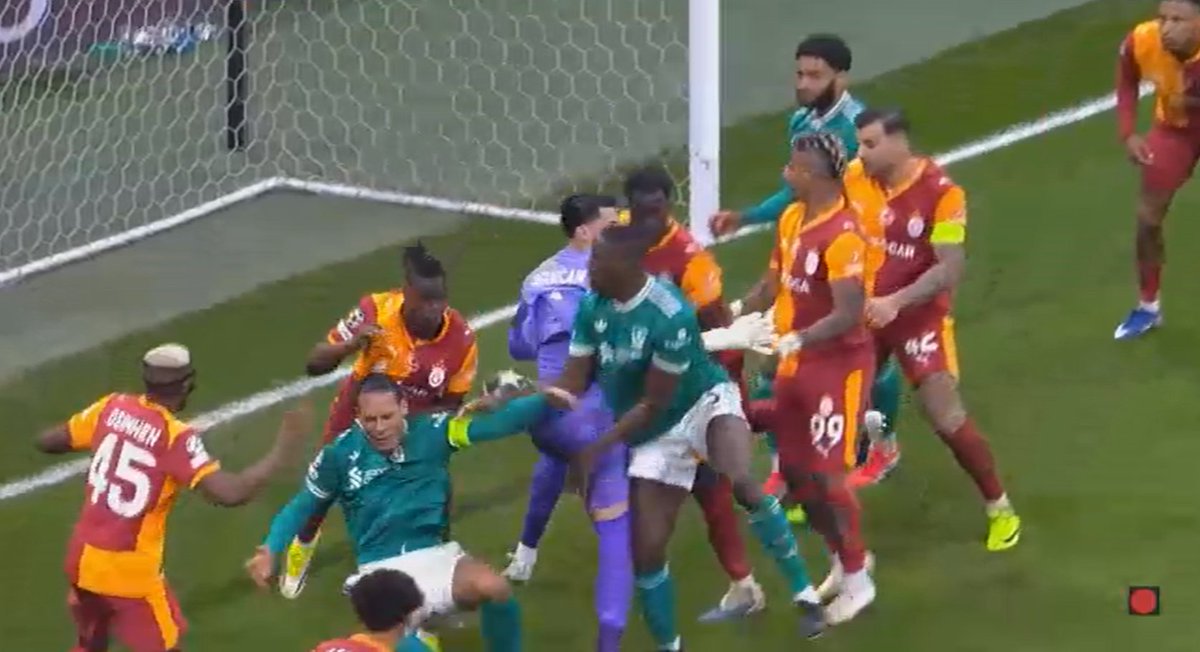 Dale Johnson tweet media