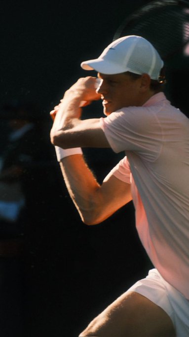 Shine bright like a 𝒟𝒾𝒶𝓂ℴ𝓃𝒹 💎

📸 <a href="/the2ndserve/">The Second Serve</a> 

#TennisParadise