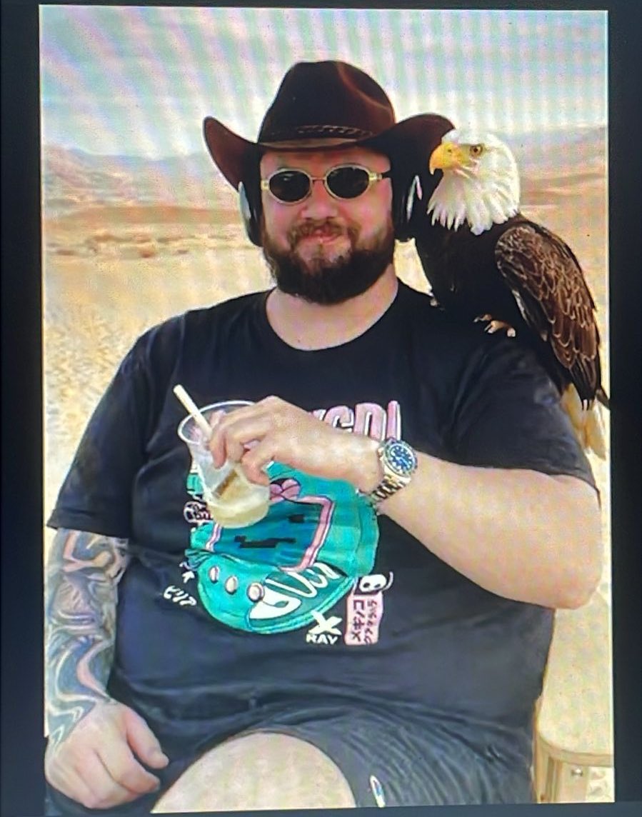 Znorux // tweet media