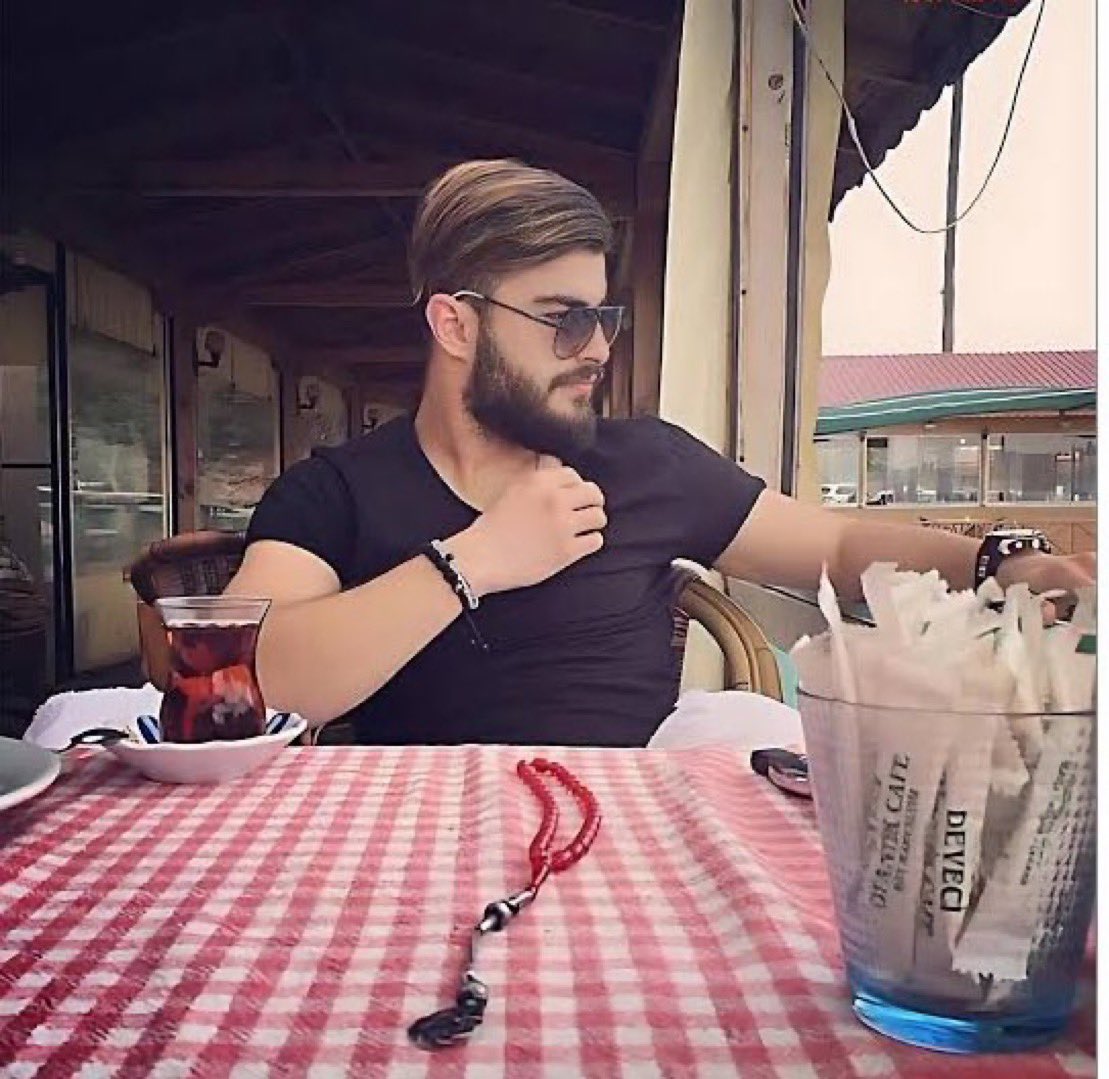 şurdan gelip liverpool’a karşı son 16 maçını kazanan kadronun kaptanı olmak nasıl bi yükseliş aq ya