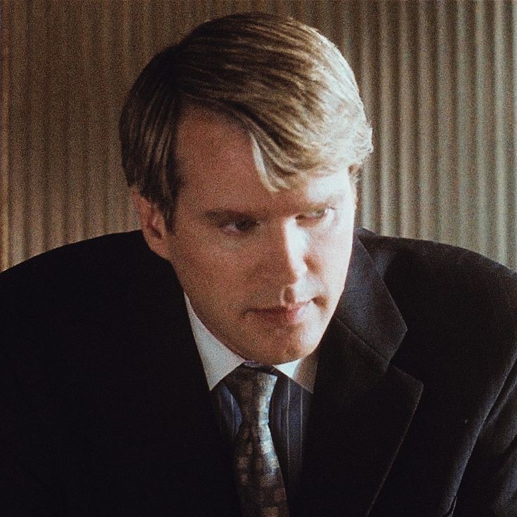 daily_caryelwes's tweet image. Some Dr Gordon for your day 😌🩺🪚 #caryelwes #saw