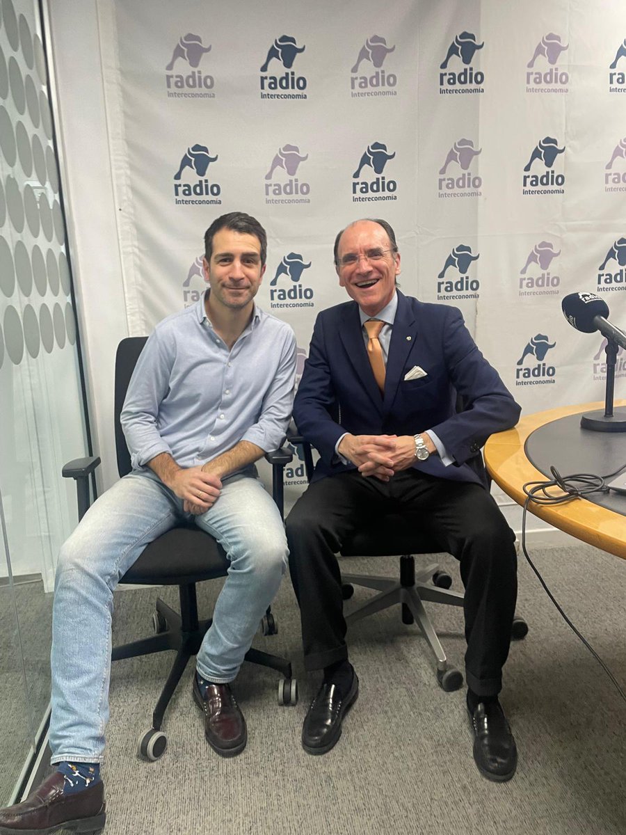 Antes de que amanezca tweet media