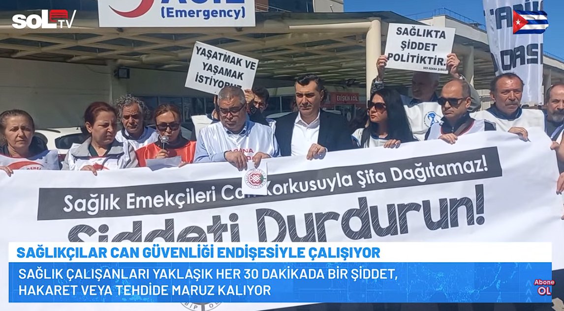 soLTVkanal's tweet photo. 🔴Sağlıkçılar can güvenliği endişesiyle çalışıyor

📌Saldırıya uğrayan 7 hekim 3 saat odada mahsur kaldı

📌Genel Sağlık-İş Genel Başkanı Derya Uğur(@deryaugur19 ): Sağlıkta şiddetle etkin mücadele kanun teklifi bir an önce yasalaşmalıdır.
https://t.co/gK5tlURiIH https://t.co/hxyOK4LoMe