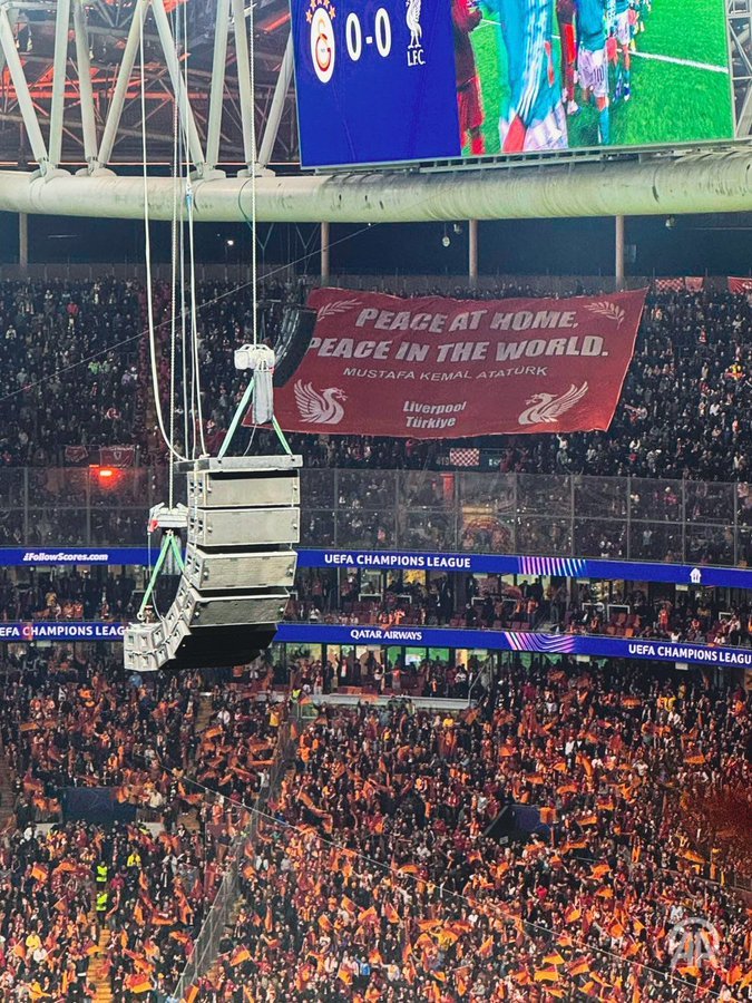 ococukları dışı herkesin saygı duyduğu lider.