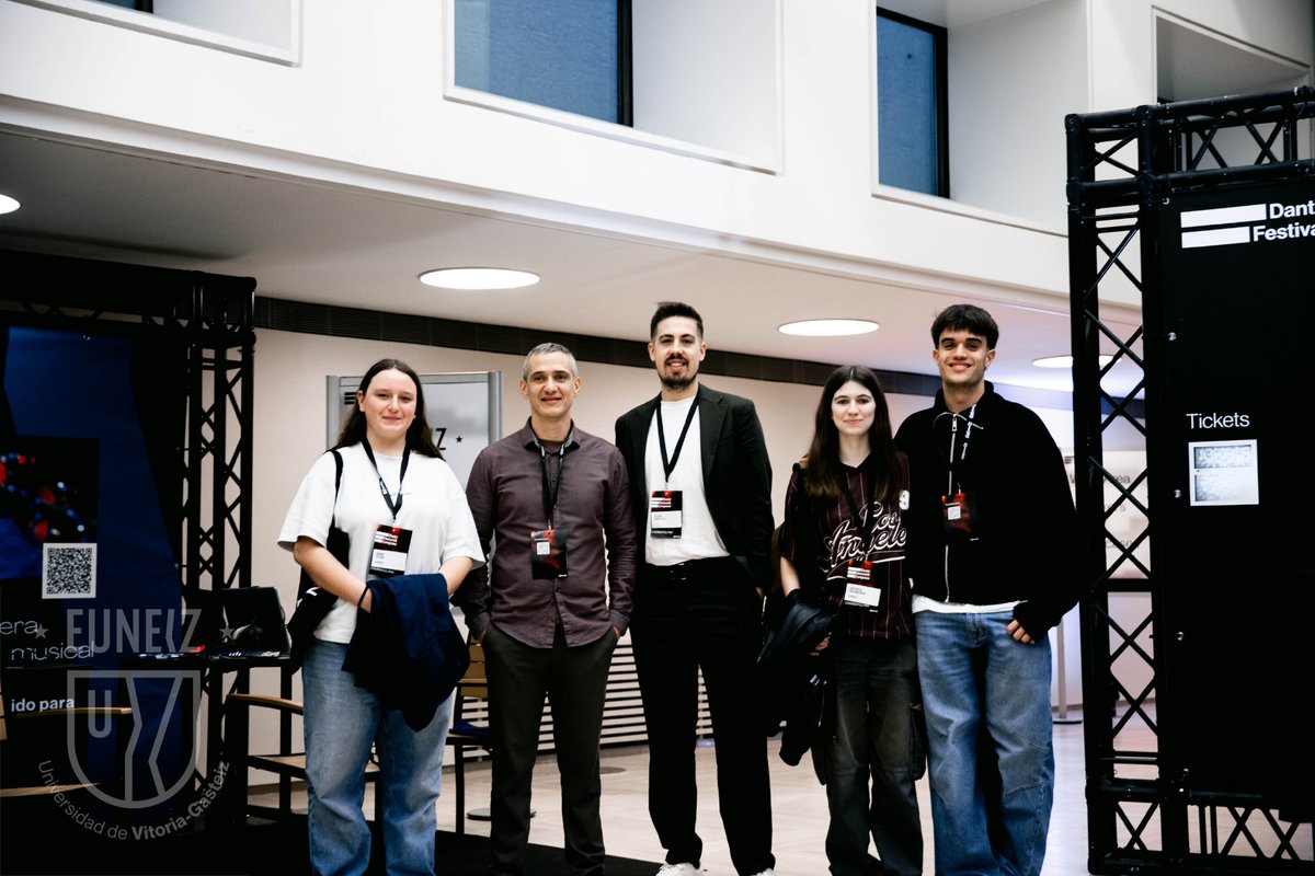 EUNEIZ Universidad tweet media