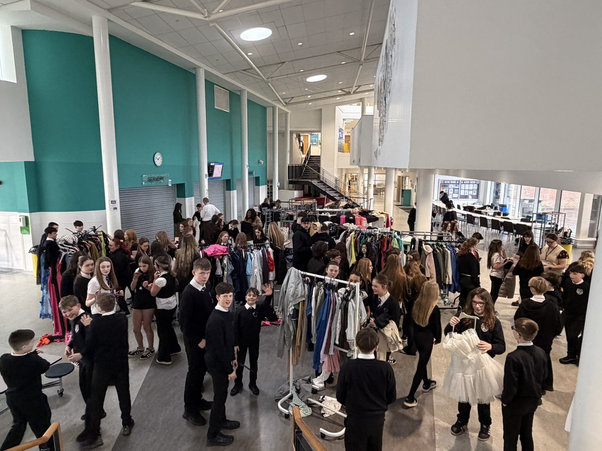 The Clydeview Collection was up and running for BGE pupils today 👕🎒

Hundreds of items found new homes, which is amazing to see!

As always, we’re still taking donations and can’t wait for the next shop! ♻️💜

<a href="/clydeview_a/">Clydeview Academy</a>